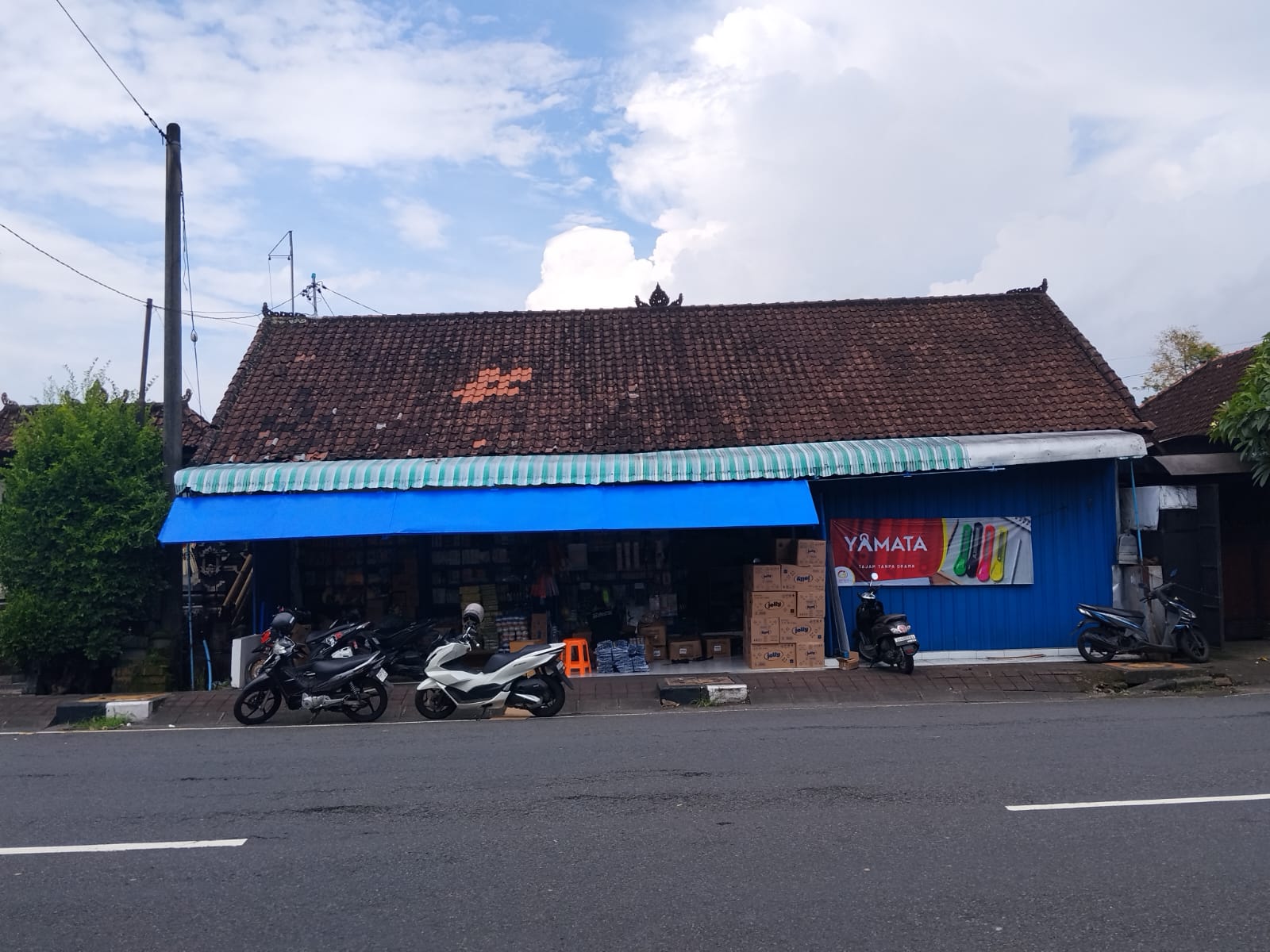 Toko Lama